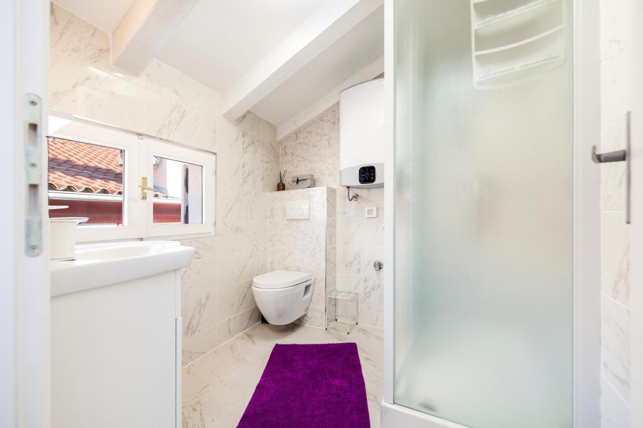 Cozy Garzoto Studios Rovinj Bagian luar foto