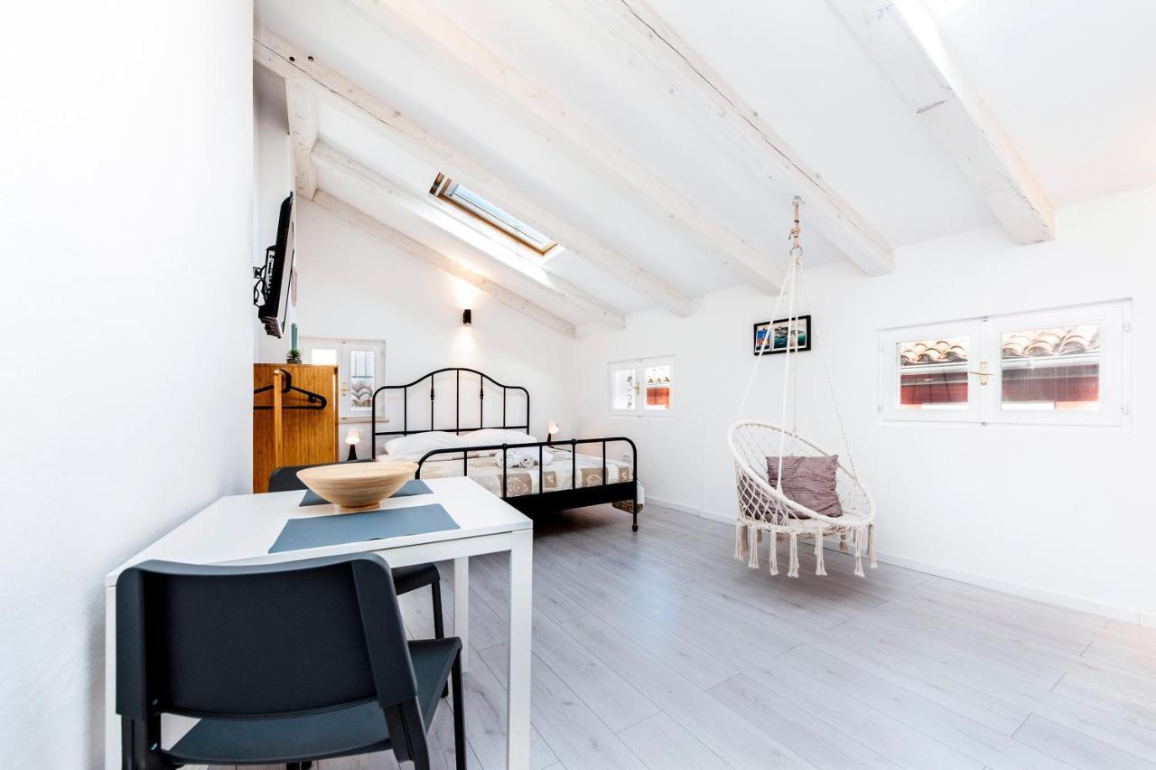 Cozy Garzoto Studios Rovinj Bagian luar foto