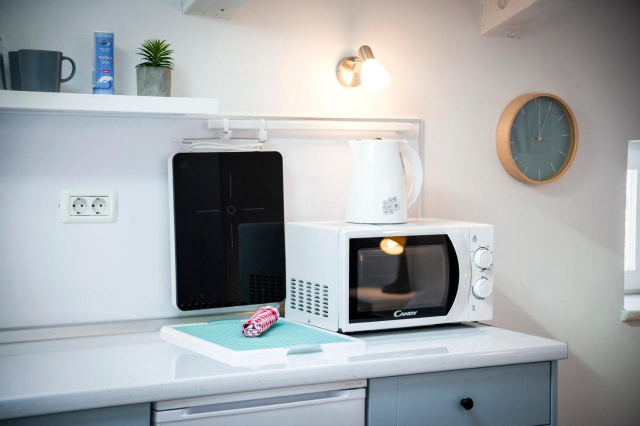 Cozy Garzoto Studios Rovinj Bagian luar foto